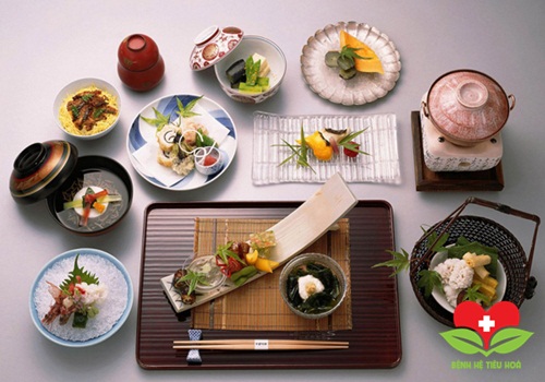 Bệnh nhân nên ăn những thức ăn lỏng dễ nuốt Bệnh nhân nên ăn những thức ăn lỏng dễ nuốt